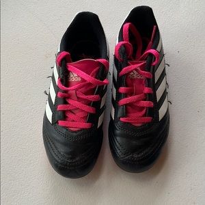 Adidas girls soccer Cleats.  Size 11.5.